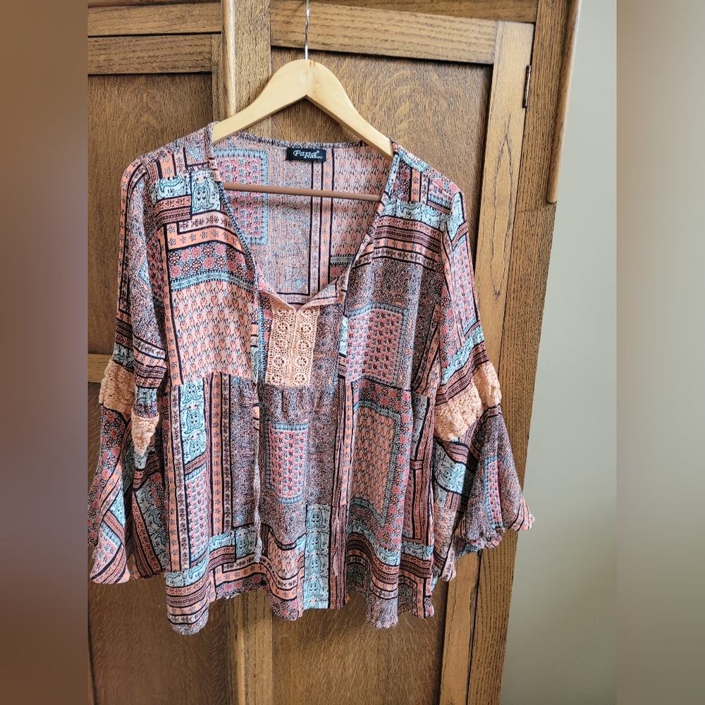Paisley blouse with crochet detail